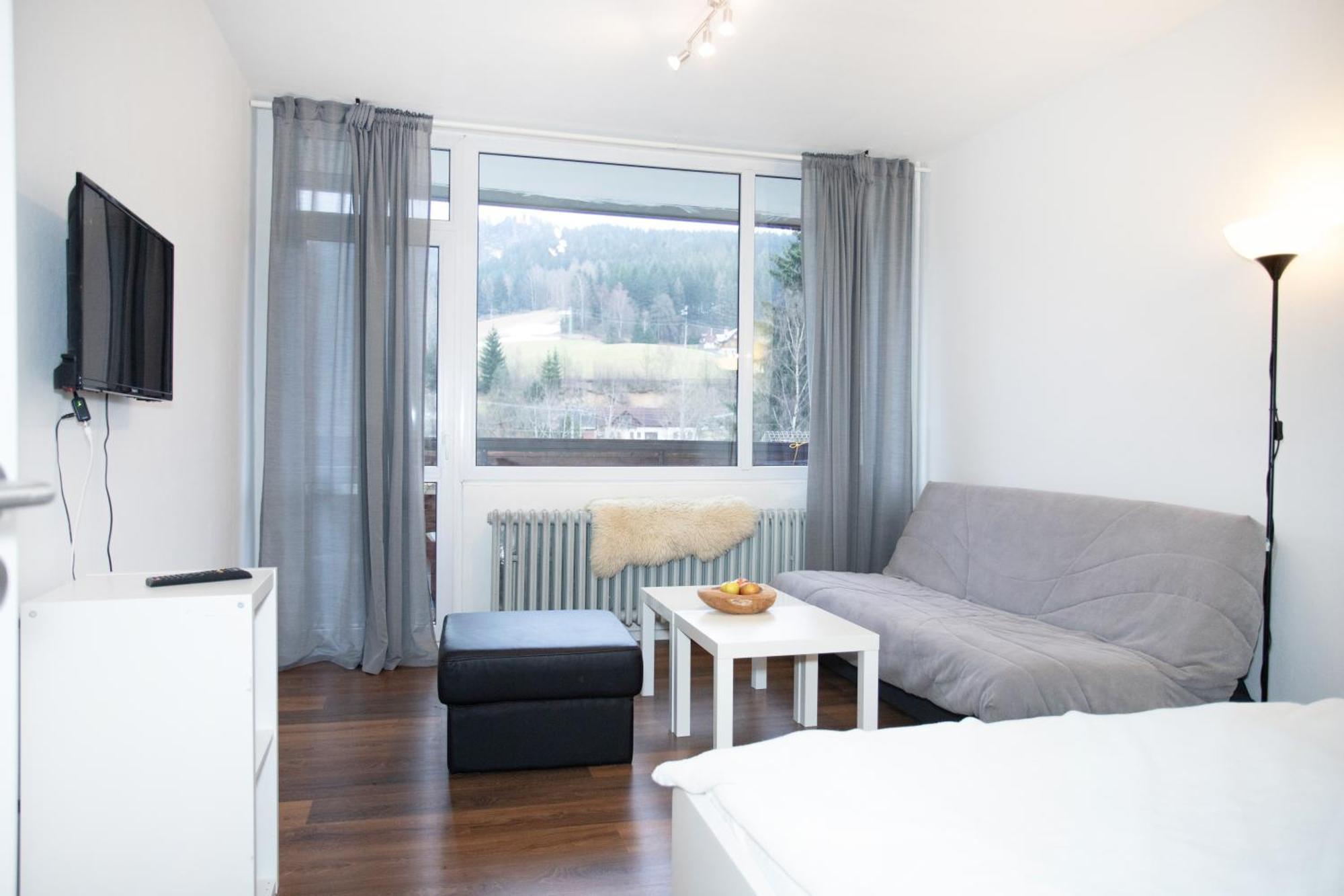 Apartmany Na Tanvaldskem Spicaku Jiretin pod Bukovou Exterior photo